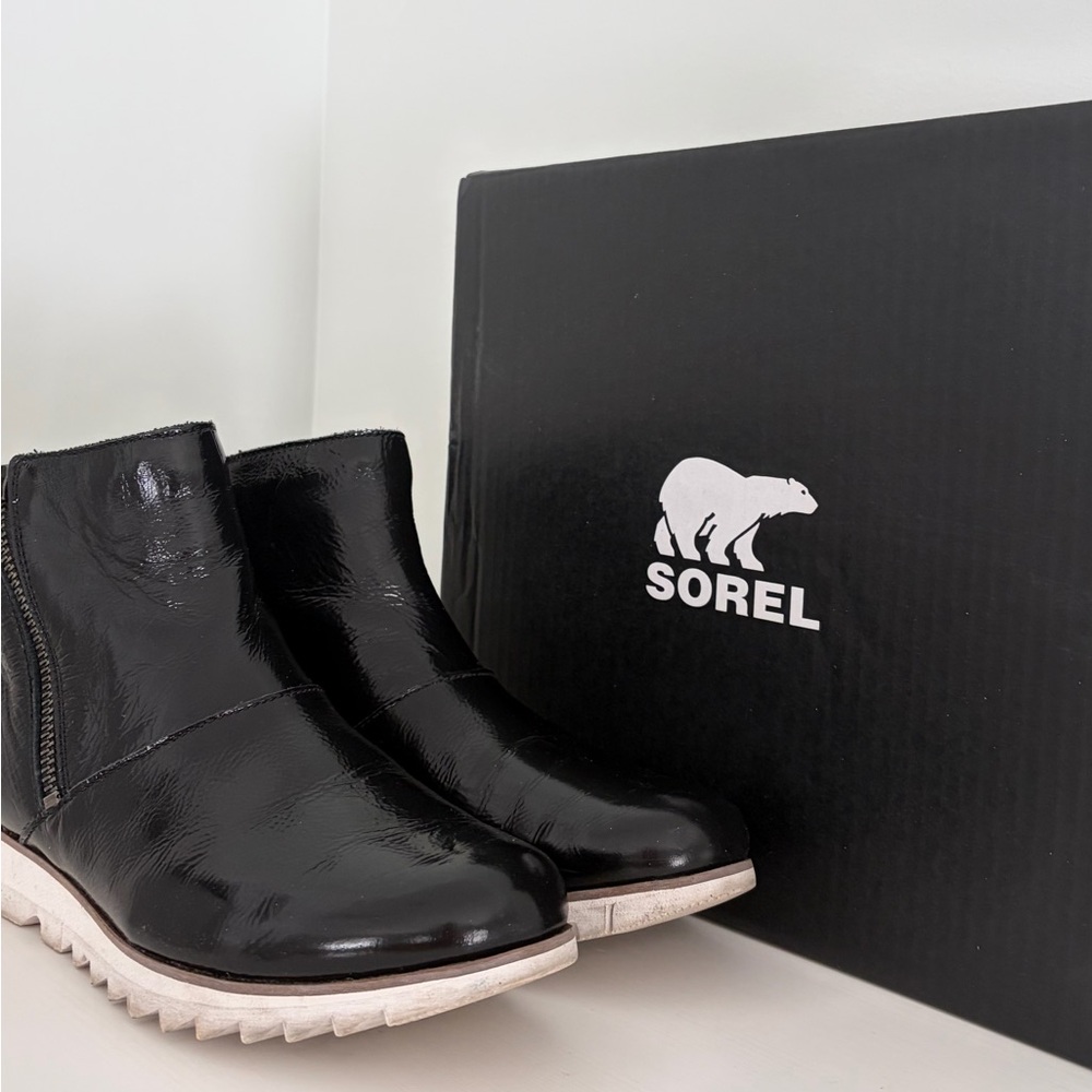 Sorel boots size 8